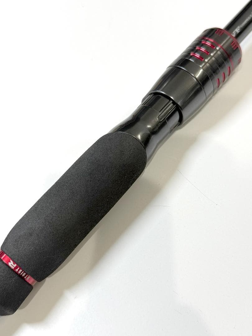 エギングロッド【美品】ダイワ エメラルダス　ストイスト RT 82MH