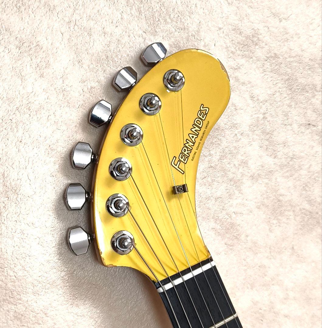 【美品】ZO-3 イエロー アンプ内蔵ミニギター ヘッドフォン端子付