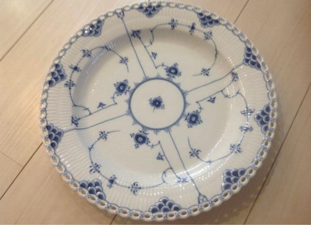 ロイヤルコペンハーゲン　フルレース　大皿