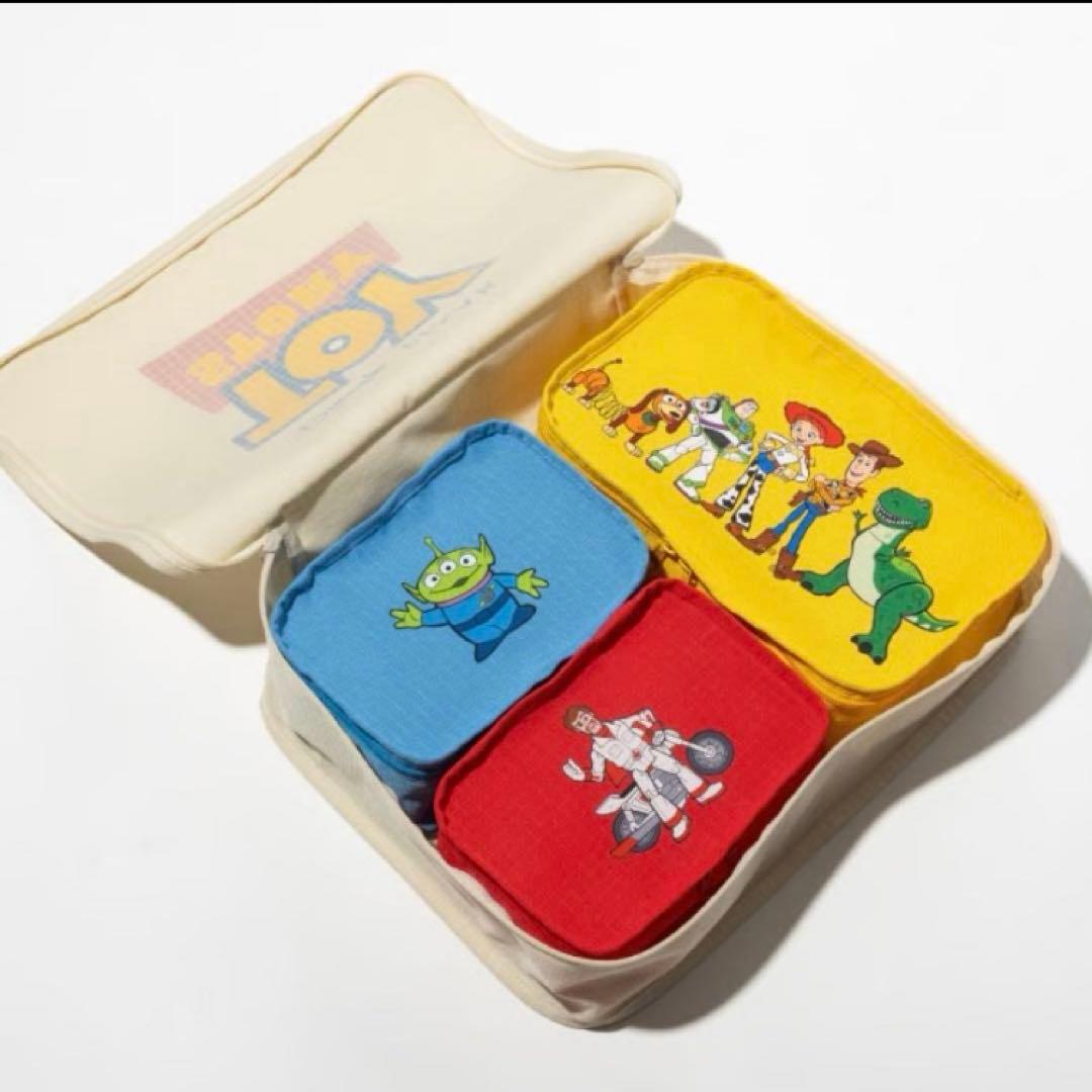 ⭐︎WCJトイストーリー　ディズニー　トラベル　ポーチセット