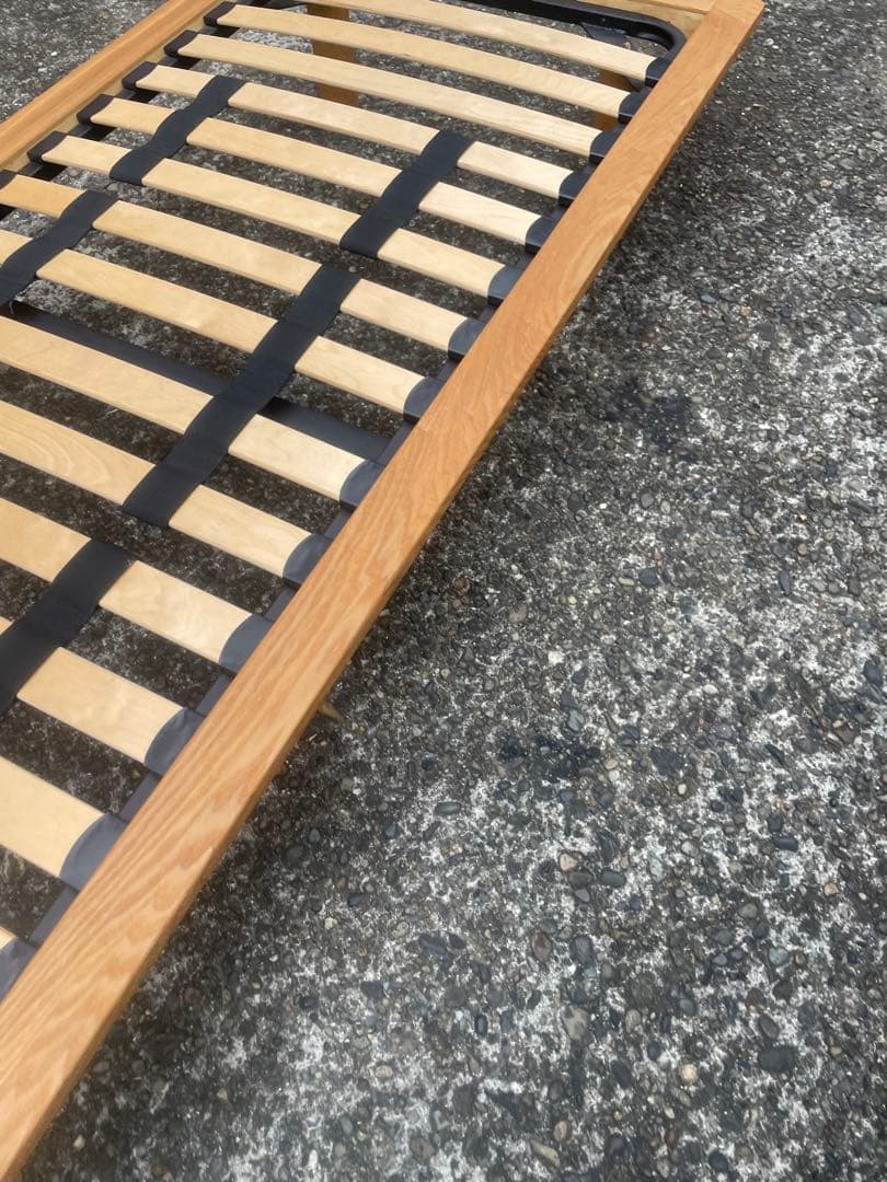 【引取限定】無印良品　スリムシングル　セミシングル　ベッド　フレーム　葛飾区