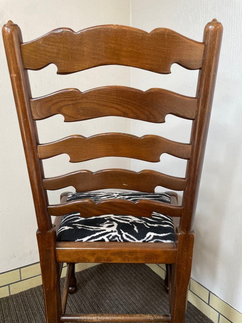 アンティークチェア　ハイバック　ダイニングチェア　ボールアンドクロウ脚　ゼブラ柄