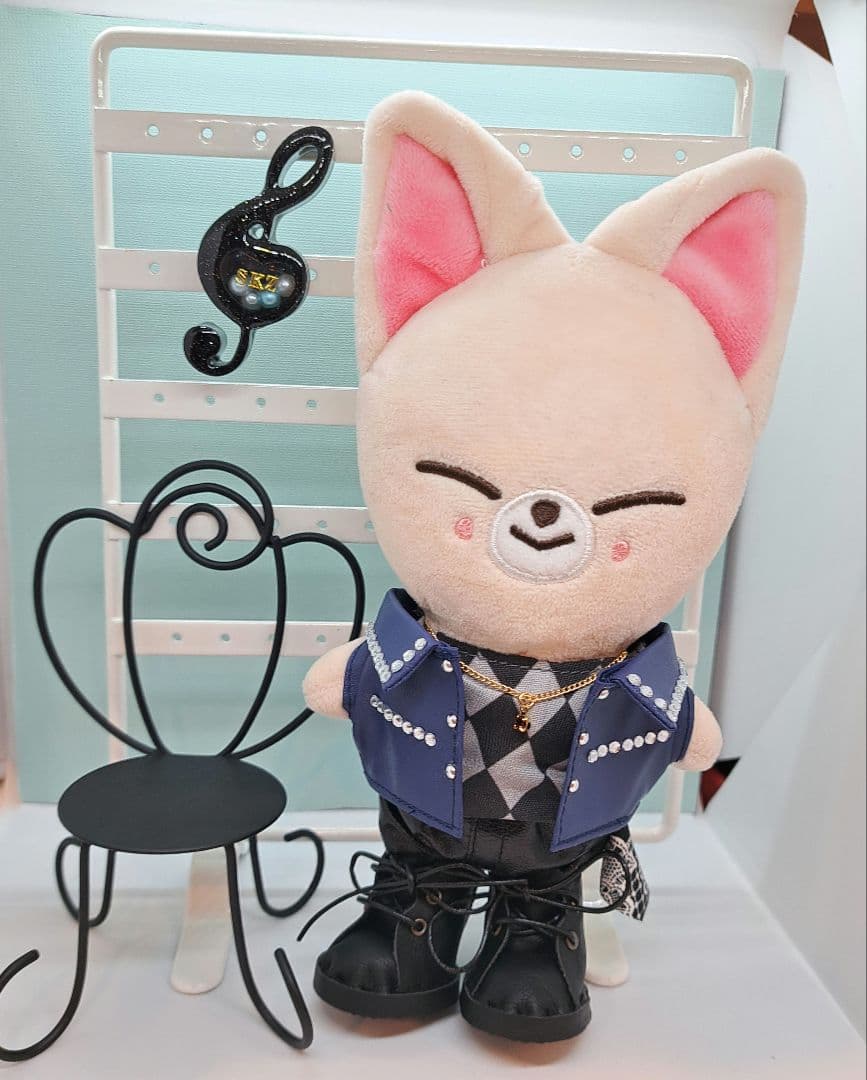 merryページ　SKZOOMINI ぬい服