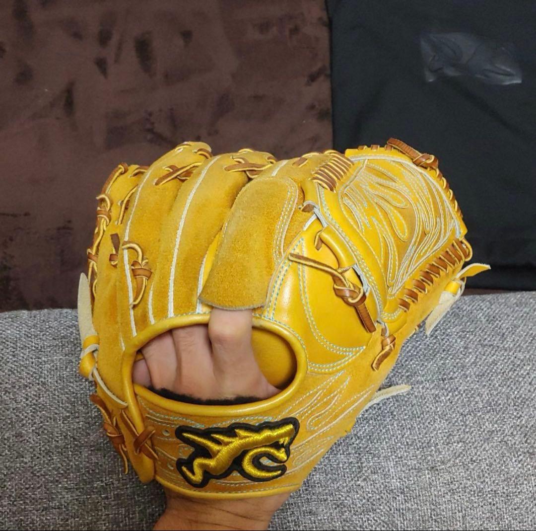 リュウ　投手用軟式グローブ