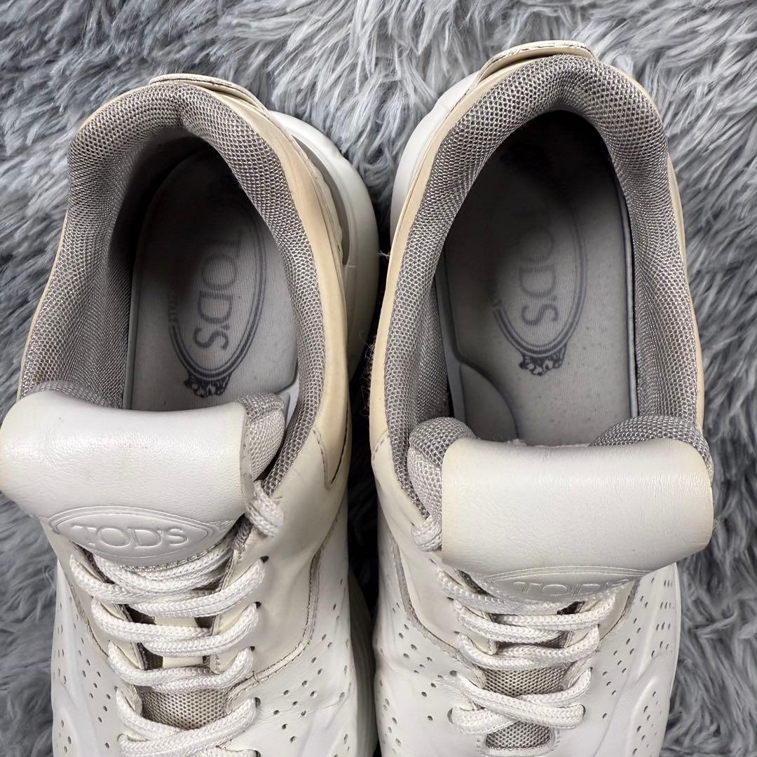 さ*ん様 【良品】TOD’S 厚底レザースニーカー 38 白 ホワイト系 クリー