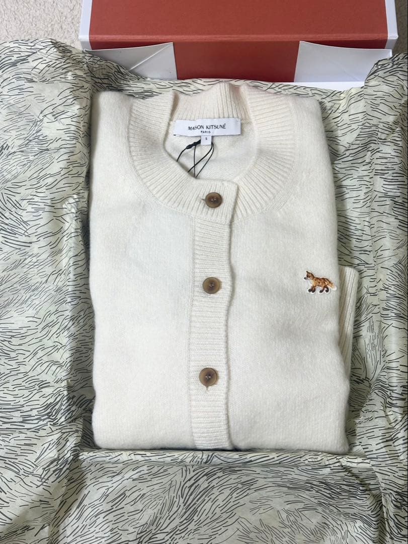 新品•未使用メゾンキツネ フォックスパッチ カーディガン アイボリー S 正規品