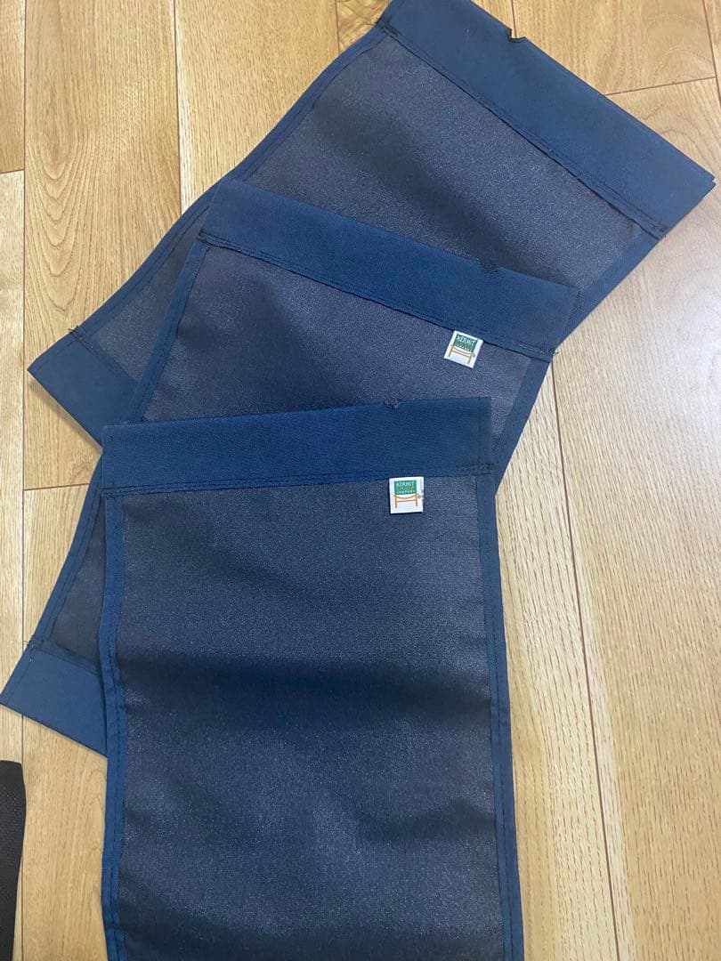 カーミットチェア　紺色