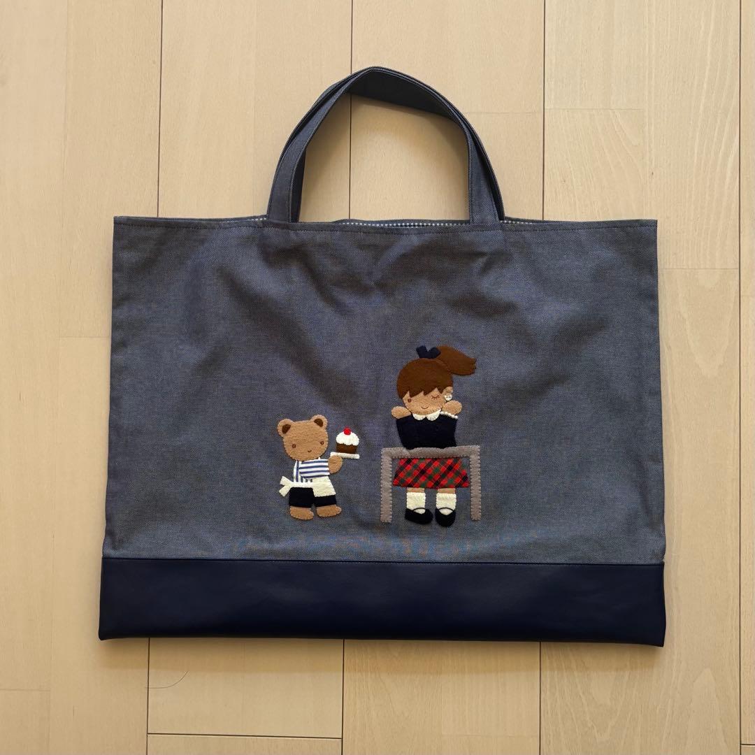 【美品】familiar 刺繍バッグ