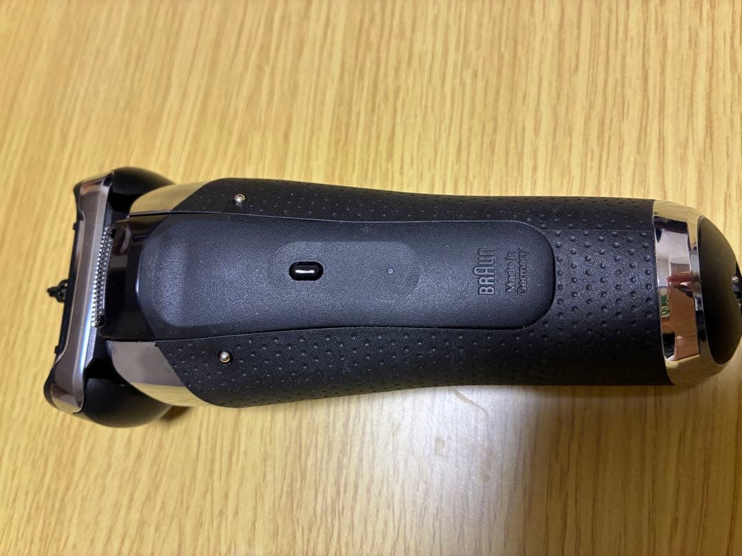 Braun シェーバーS9 wet&dry ➕洗浄液６個入り