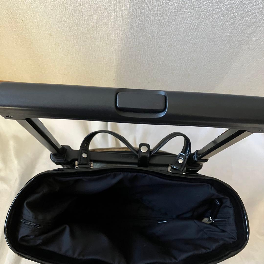【美品】SWANY スワニー 4輪キャリーバッグ 機内持ち込可　モノグラーモ