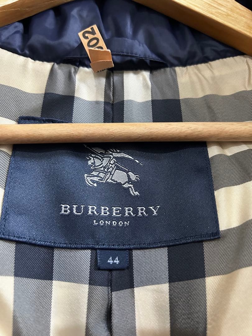 極美品◼️バーバリーBurberry ダウンジャケット　サイズ44 クリーニング済