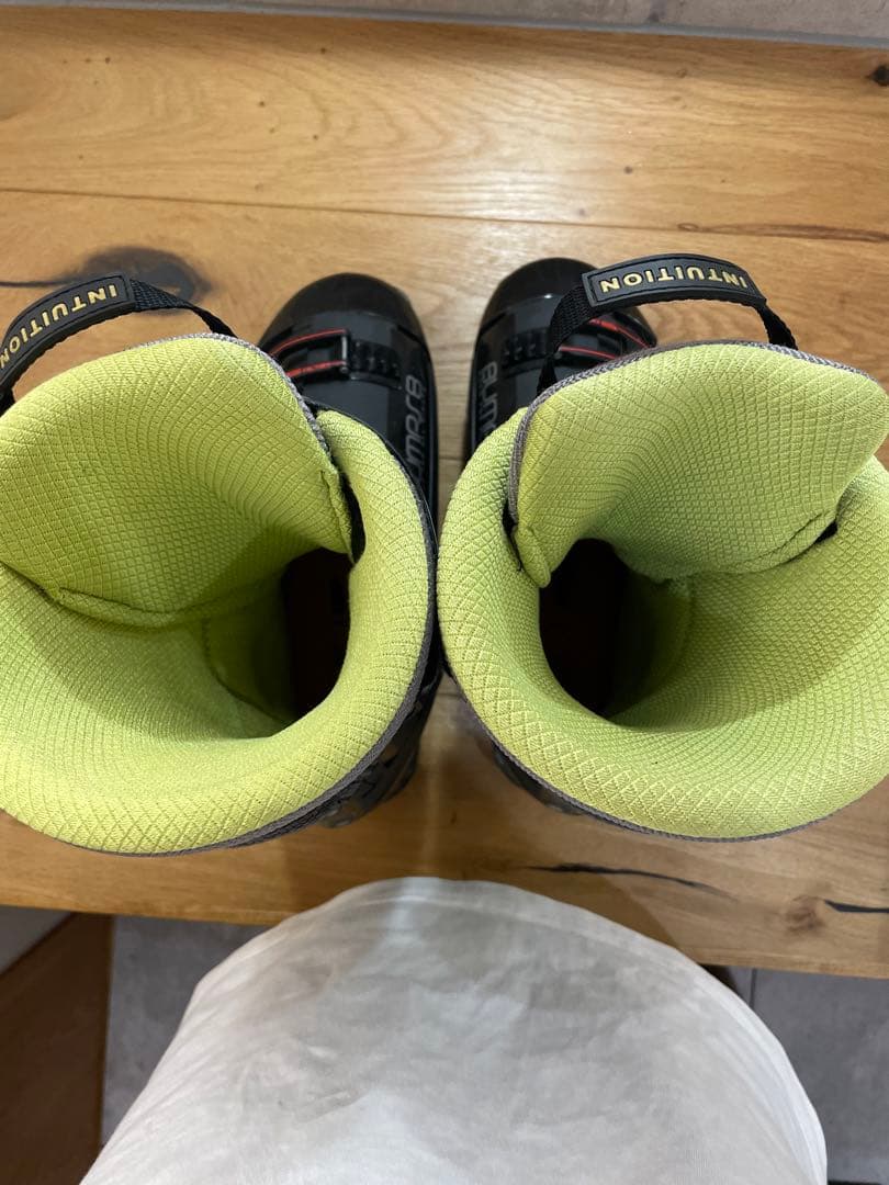 GEN BUMPS8 スキーブーツ　26.5〜27.0