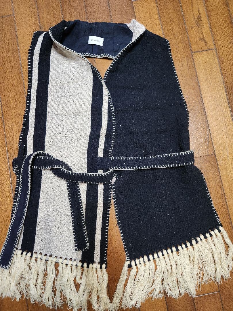 bed j.w ford　マフラー&ベスト風　ベルト付き