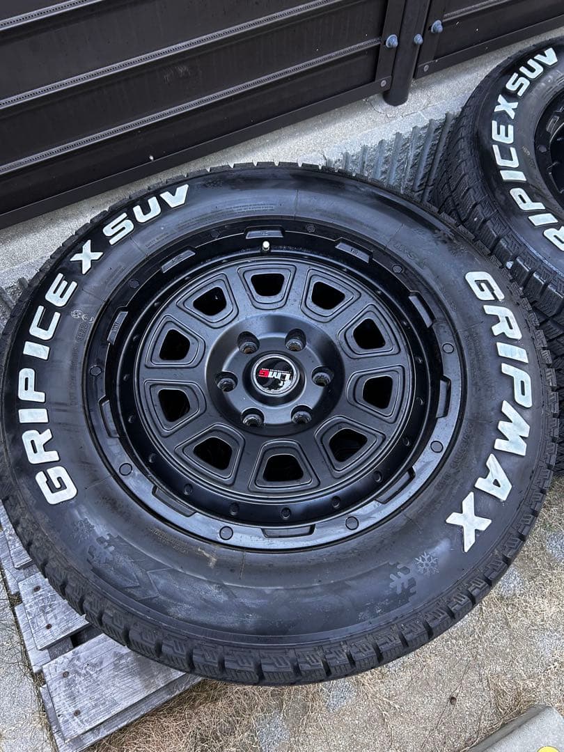 最*強様 送料込　良好　150プラド　2022年スタッドレス　溝あり　265/6