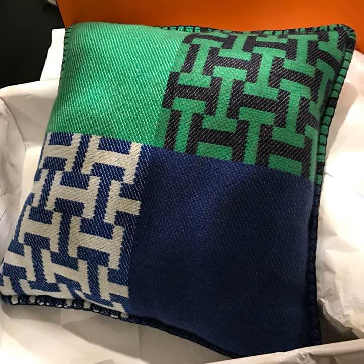 エルメス カシミア100% クッション アヴァロン