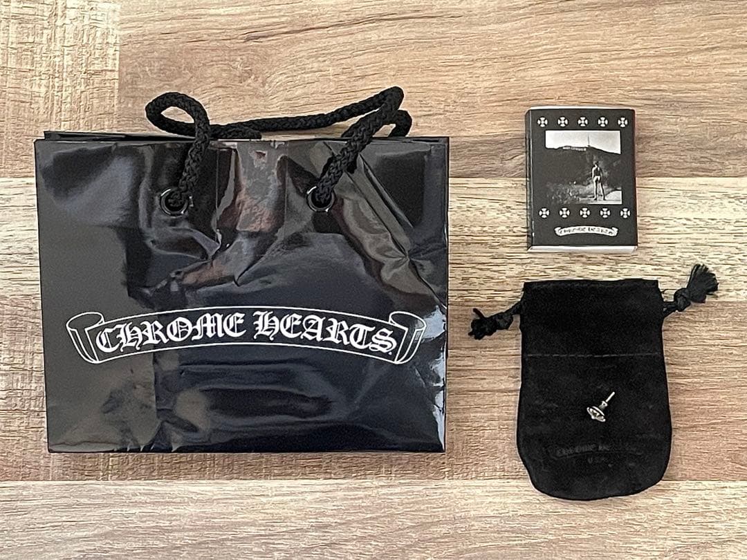 さっくー★クロムハーツCHプラススタッドピアス（片耳）