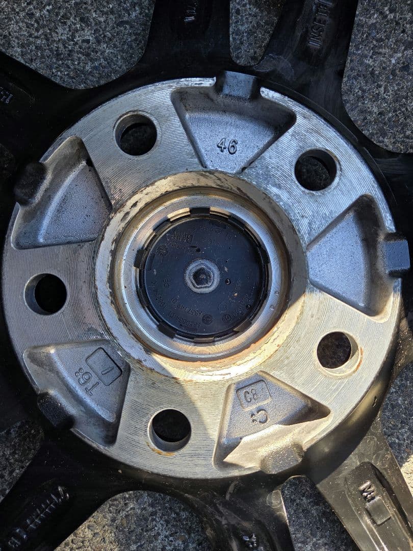 スタッドレス　iceGUARD 6　2023年39週　 4本 175/65R15