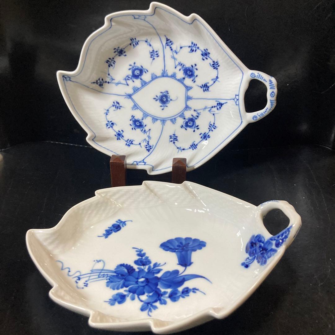 ロイヤルコペンハーゲンブルーフラワーカーブブルーフルーテッド　リーフディッシュ