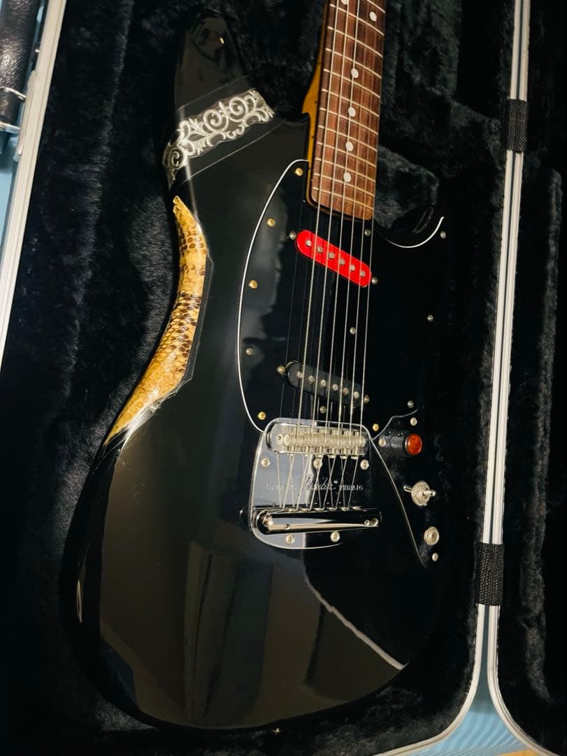 世界限定30本 Fender JAPAN MG69 HYDEモデル 極美品 送込