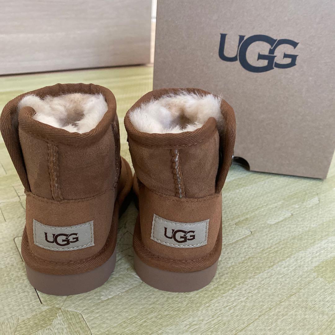 新品 未使用 UGG ブラウン ショートブーツ