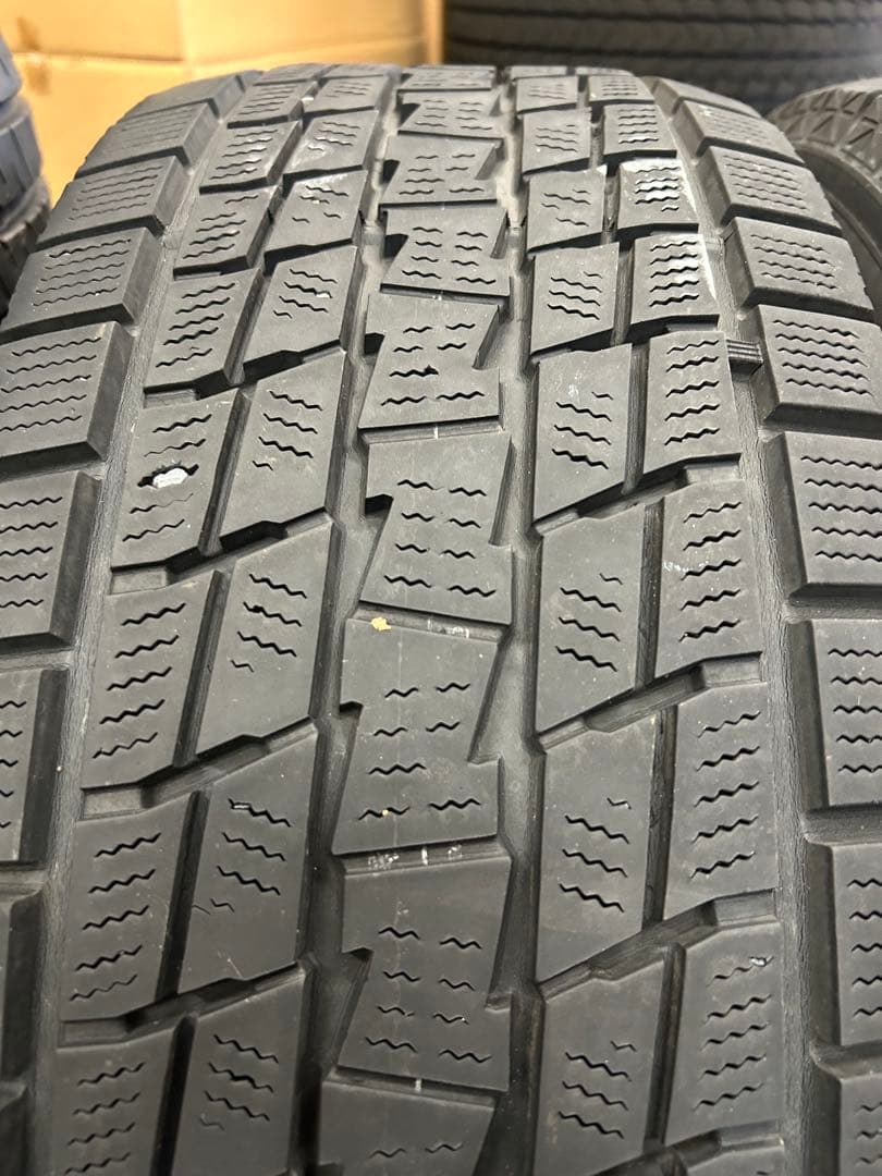 グッドイヤー　アイスナビ　SUV 265/60R18 4本