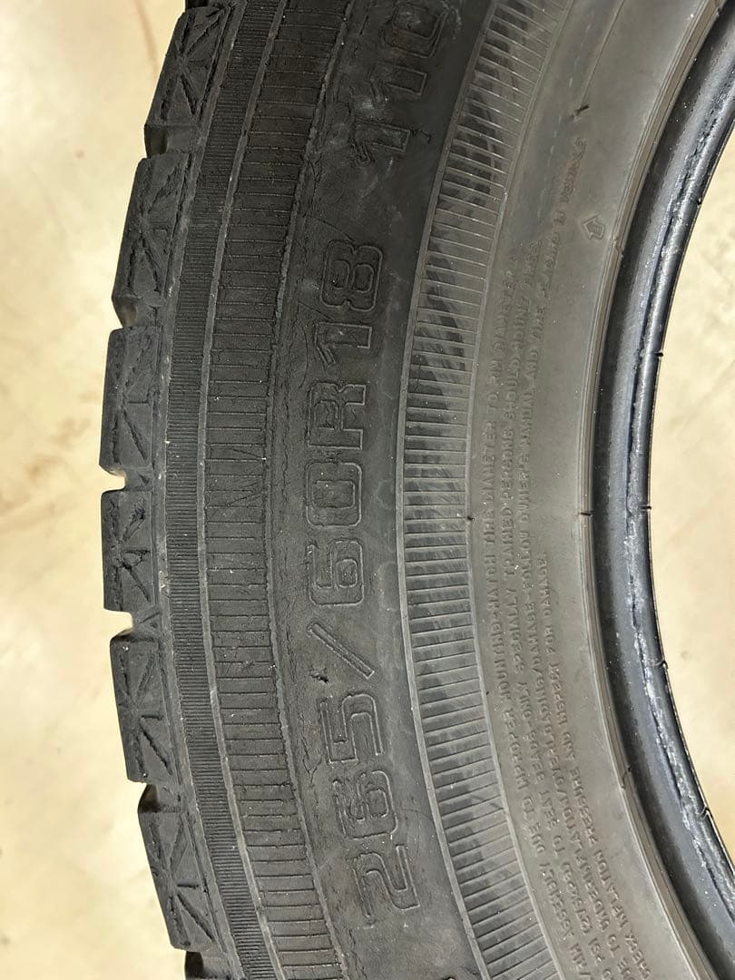 グッドイヤー　アイスナビ　SUV 265/60R18 4本