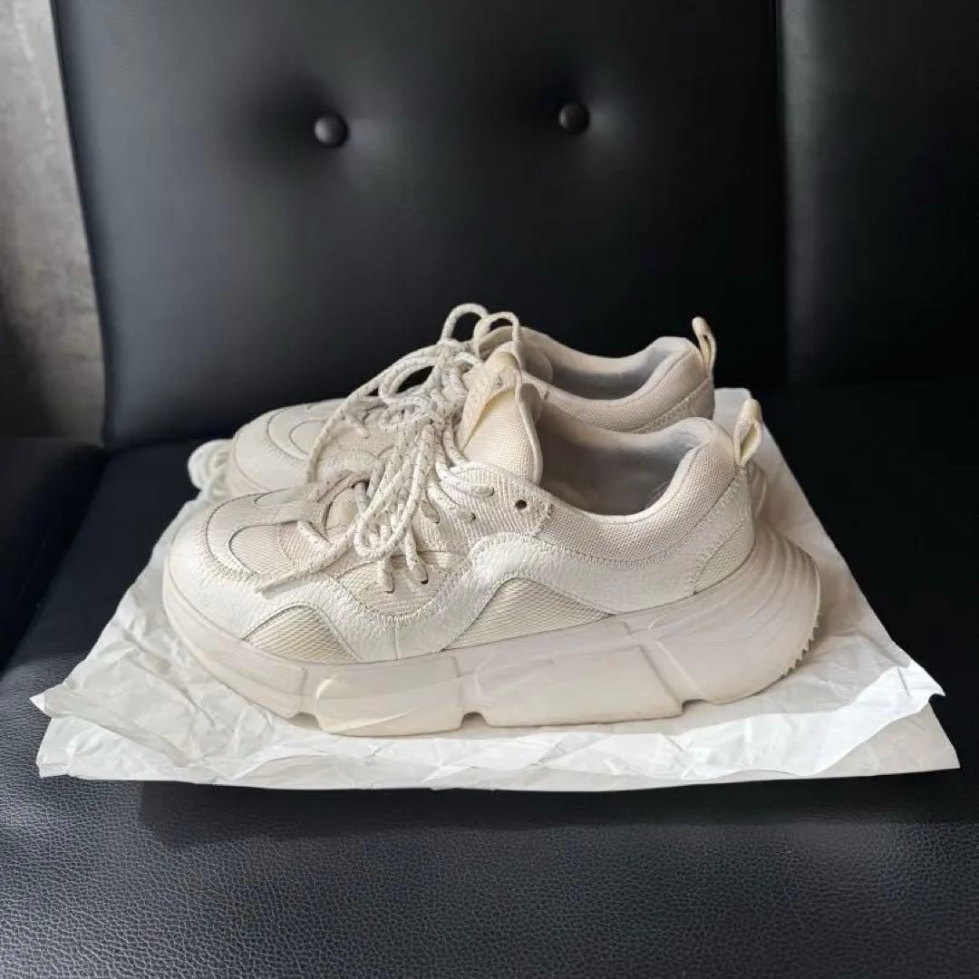 【近日削除予定‼️】人気完売‼️UGG WCALLELACE　厚底スニーカー　紐付