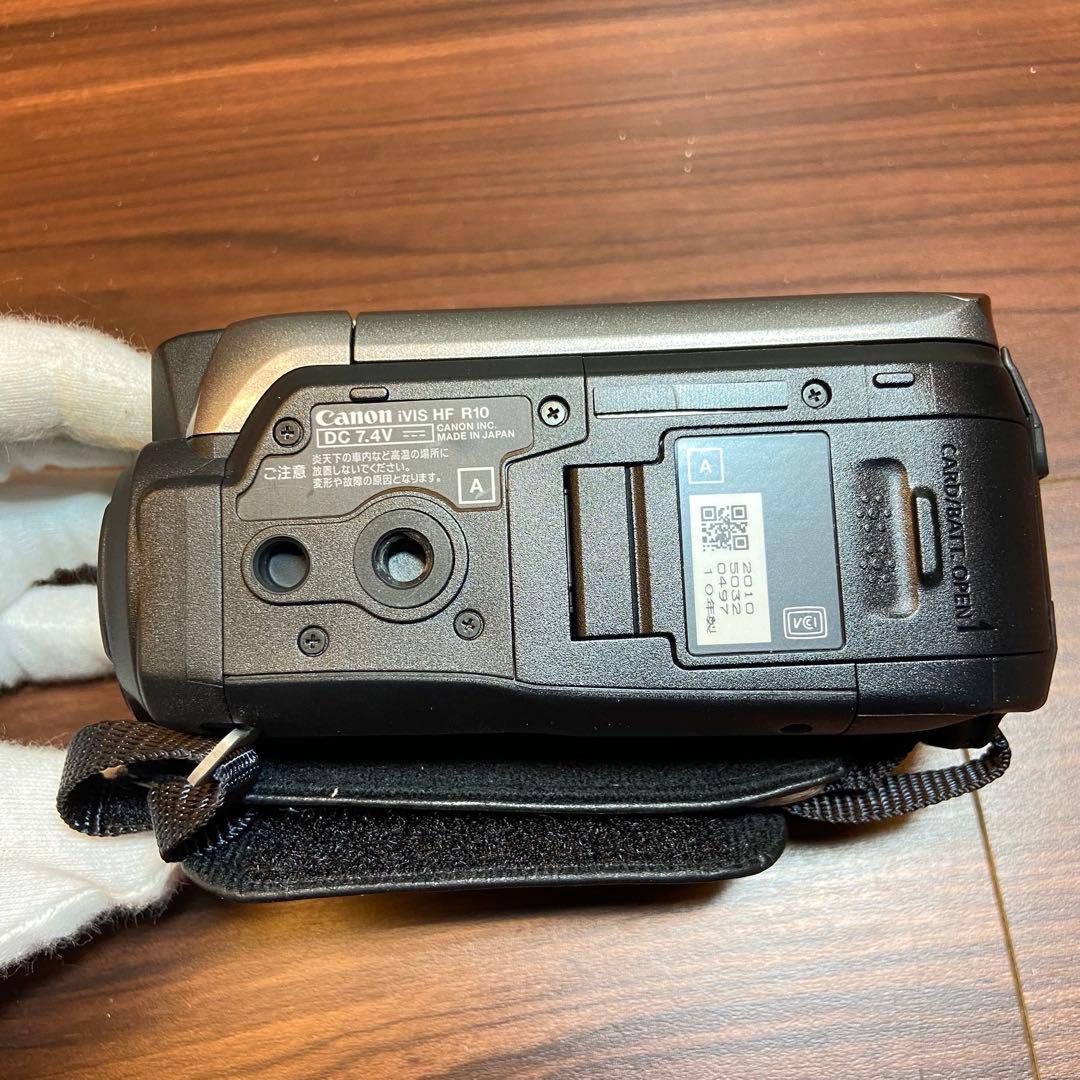 Canon デジタルビデオカメラ iVIS HF R10 ほぼ新品 3462