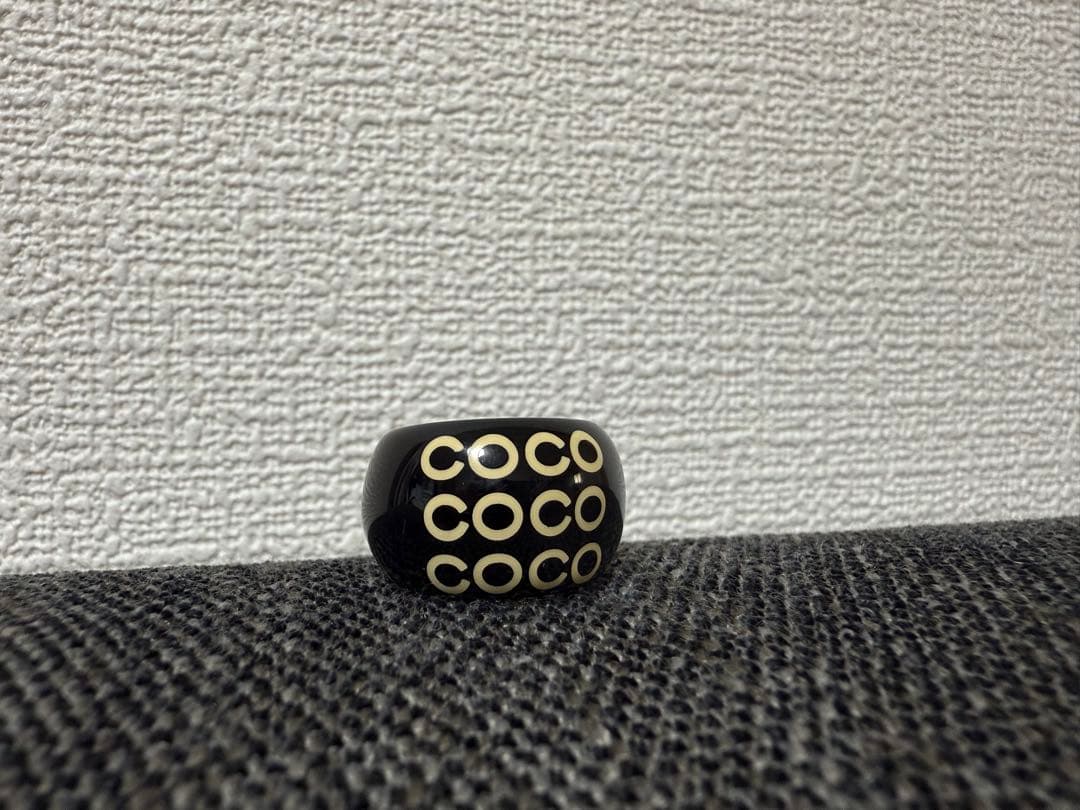 くぅちゃん さん専用☺︎☺︎CHANEL♡COCO リング ブラック プラスチック