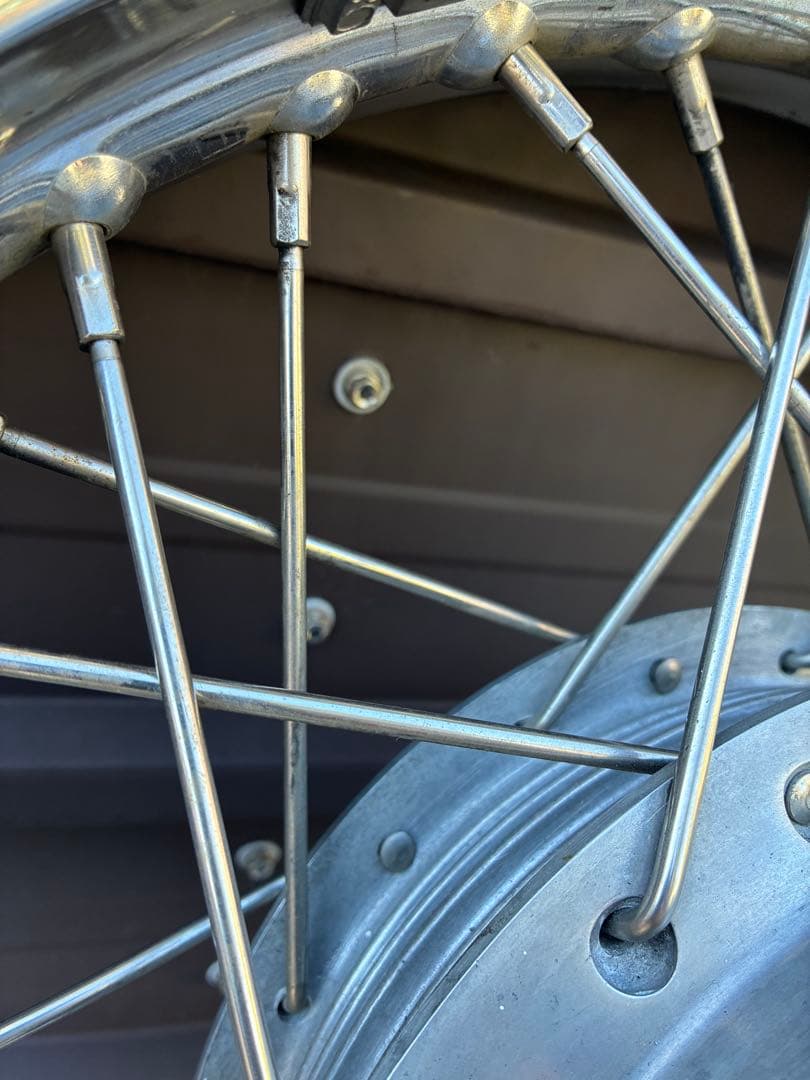 カワサキ　kz650 ザッパー　前後スポークタイヤ