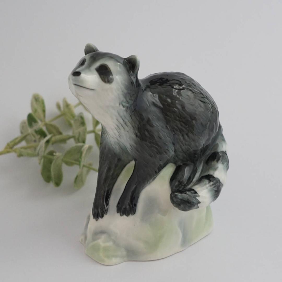 ロイヤルコペンハーゲン アライグマ フィギュリン NO.057
