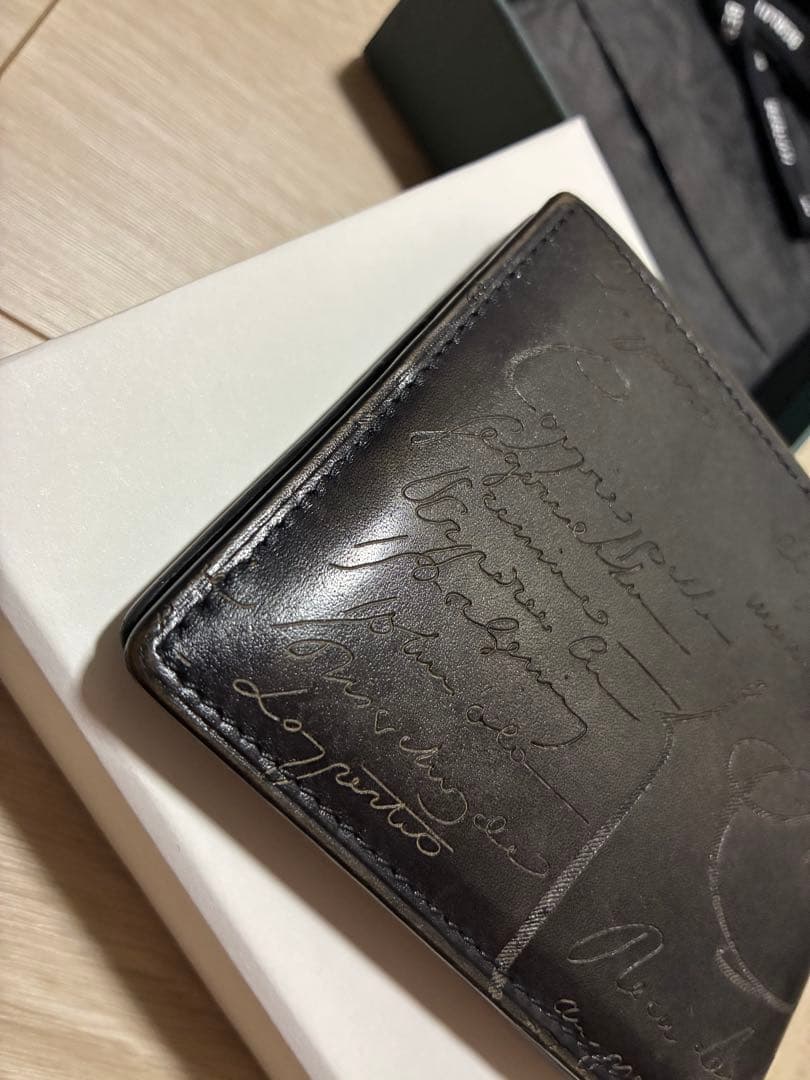 ベルルッティ　財布　最終値下げ！