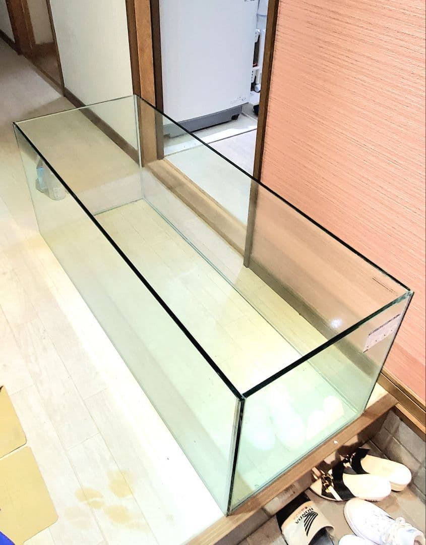 1200×450フレームレスオールガラス水槽　引き取り限定