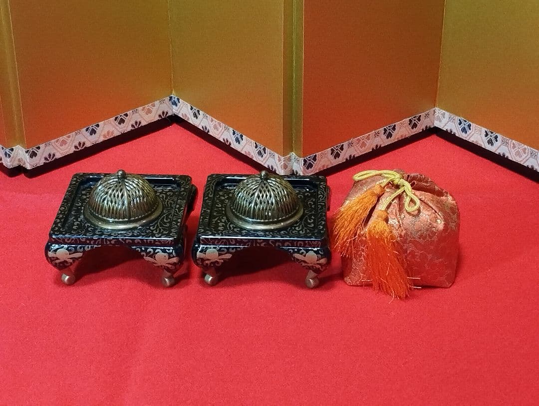 雛人形　雛飾り　嫁入り道具等のセット　極上指定唐草絵蒔付 久月製