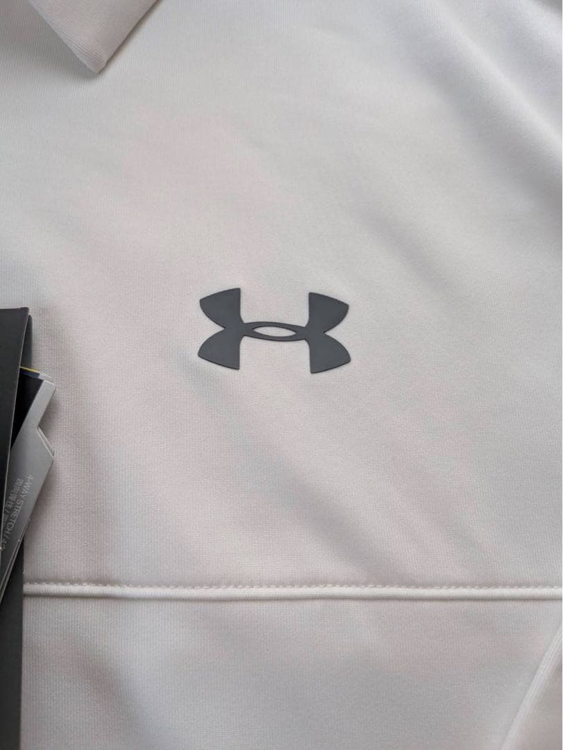 アンダーアーマー ゴルフウェア 長袖シャツ　新品　タグ付き　メンズ　白