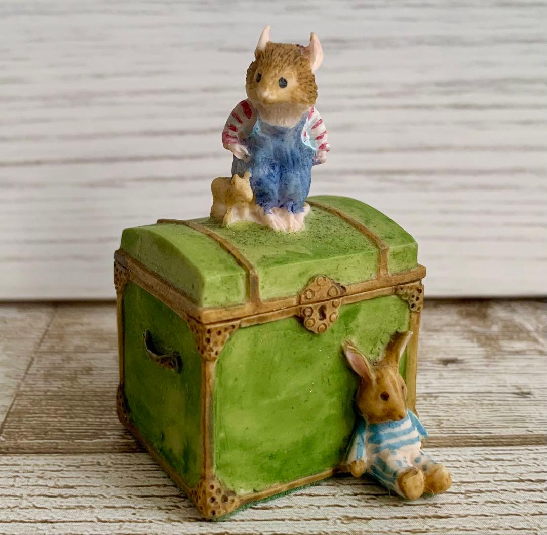 ミニチュアトイチェスト ウィフレッド ブランブリーヘッジ エネスコ