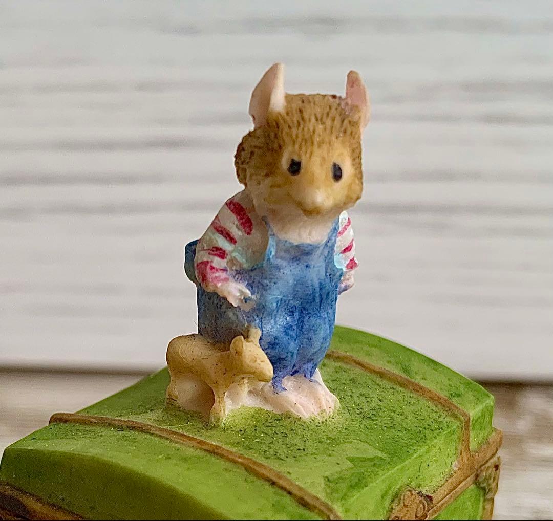 ミニチュアトイチェスト ウィフレッド ブランブリーヘッジ エネスコ