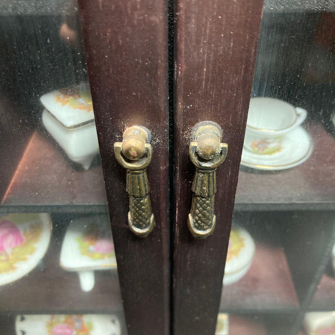 レトロ《ミニチュアフィギュリン》 壁掛けインテリア 木製ボックス