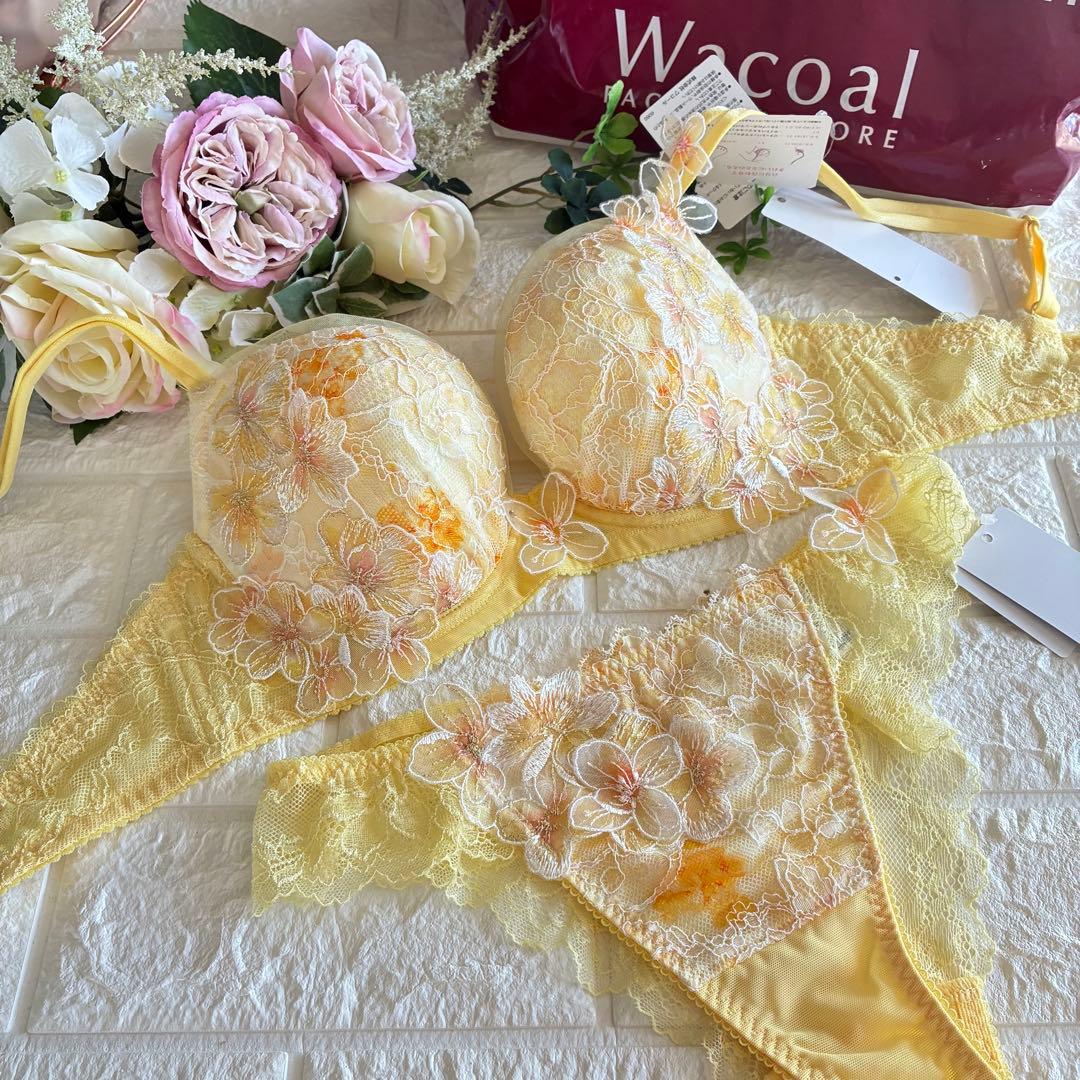Wacoal パルファージュ 上下セットF65❣️イエロー♡ᵕ̈*大人可愛い♬.*
