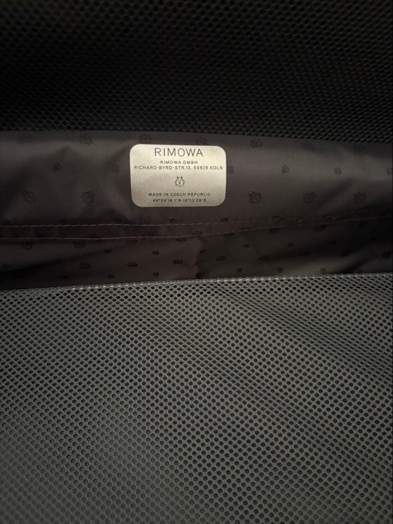 リモワRIMOWA ⭐︎キャリーケース⭐︎ブラック⭐︎機内持ち込みサイズ ⭐︎