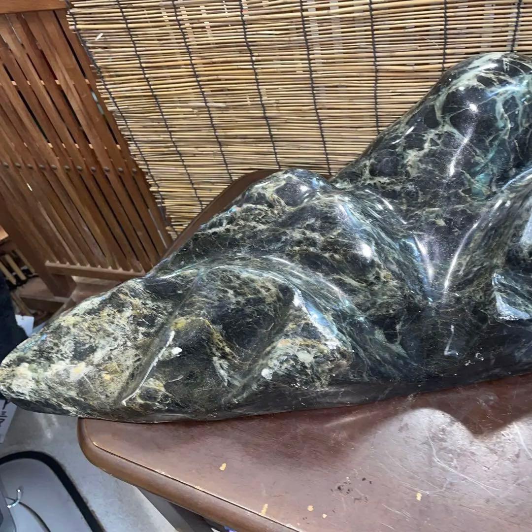 山型　天然石　自然石　鑑賞石　飾石　オブジェ　置物