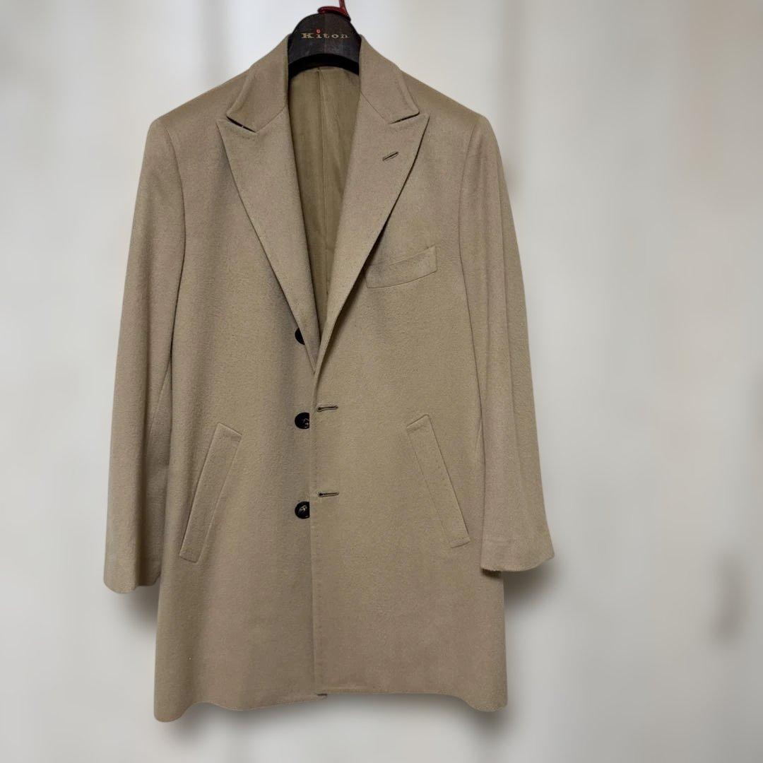 Kiton ベージュ チェスターコート