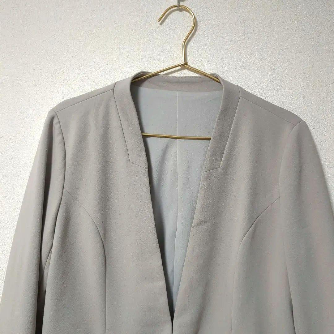 洗えて動けるワーママスーツ!!ノーカラージャケット+テーパードパンツLグレージュ