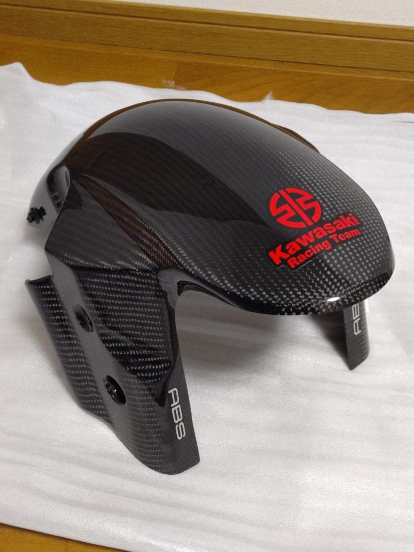 ZX-25R マジカルレーシング カーボンフロントフェンダー 綾織り艶あり