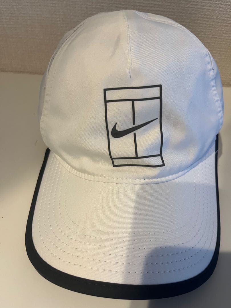 ナイキ　NIKE コート エアロビル フェザーライト キャップ　テニス