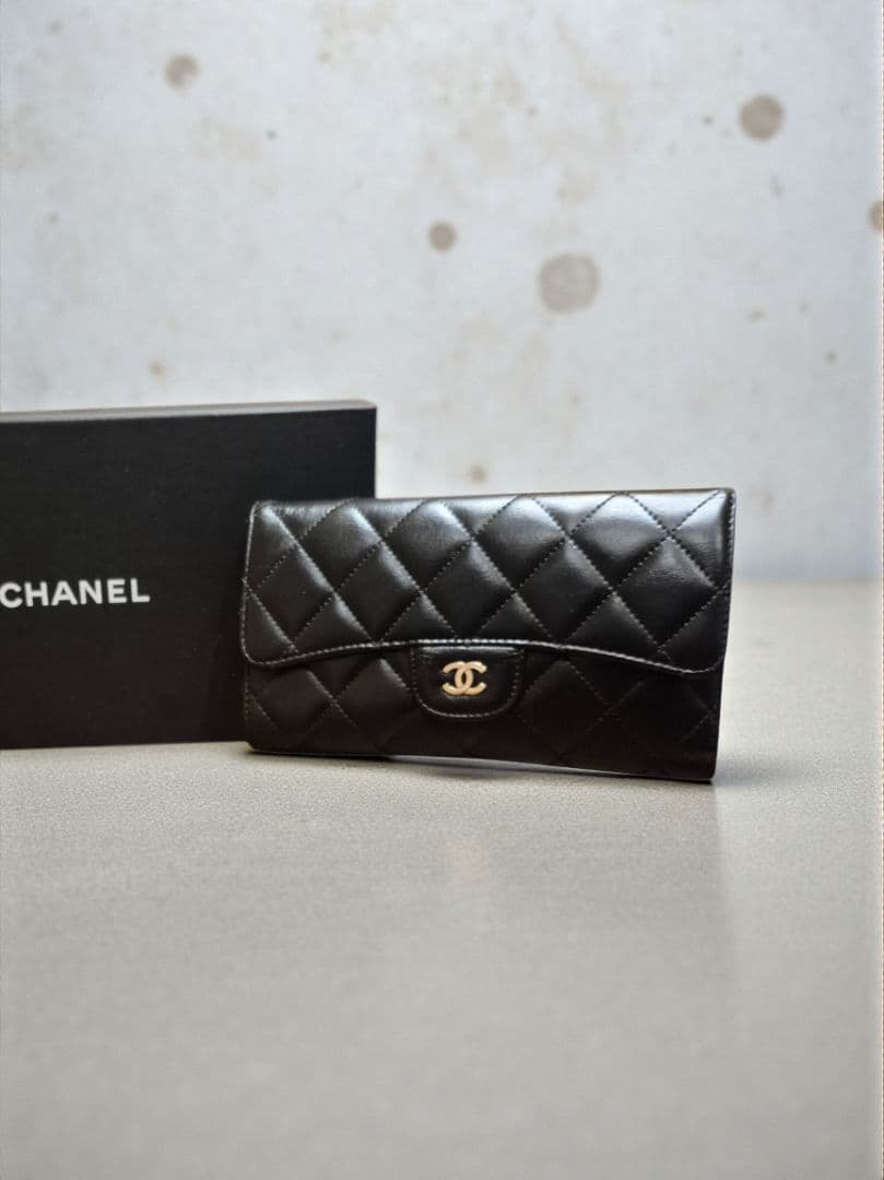 CHANEL　シャネル　マトラッセ　ラムスキン　長財布