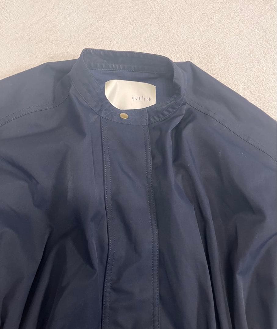 美品　qualite カリテ　エアーツイルコート　ネイビー