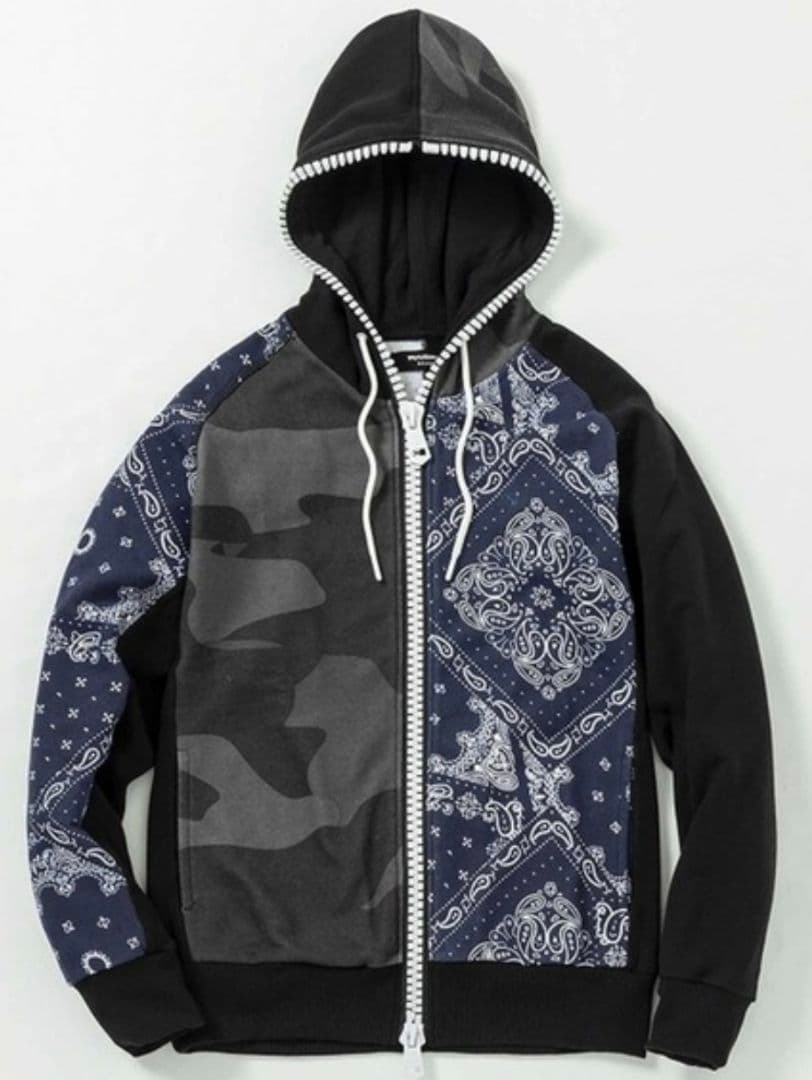 ア*ん様 新品 1PIU1UGUALE3 RELAX カモ×ペイズリー スウェッ