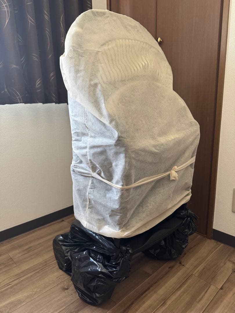 Combi ベビーカー ベージュ　黒　ストライプ スゴカル α 4 キャス