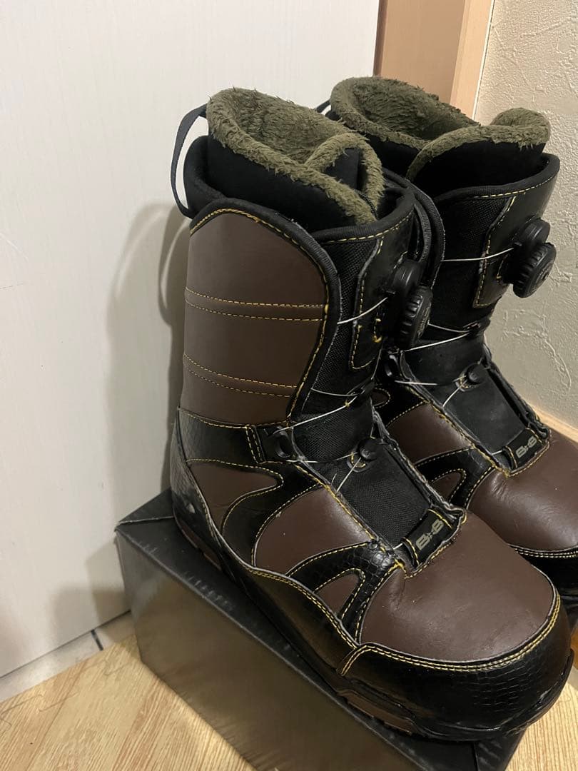 ブーツ、ソールカバー付き！NAKED RITOMS 153cm 新品バイン